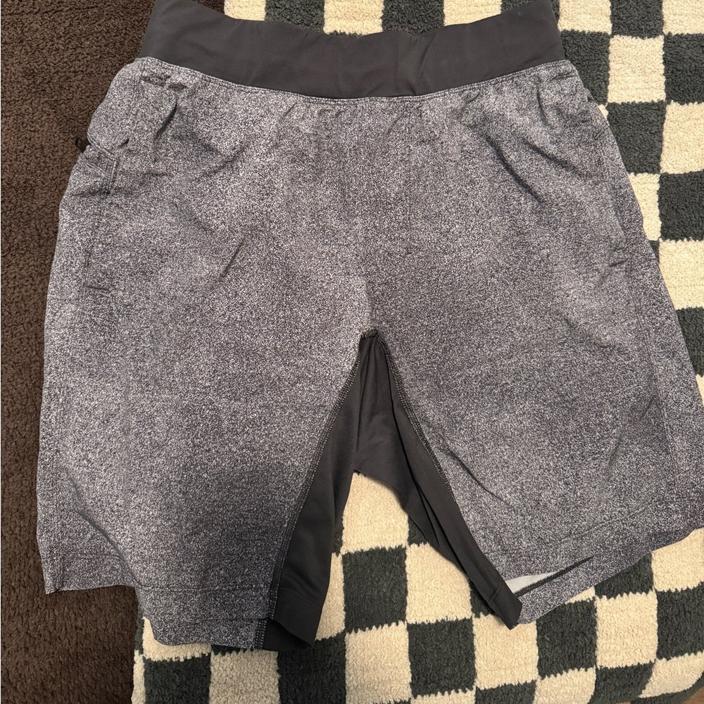 Lululemon Men’s T.H.E. Linerless 9” Gym Shorts - Medium
